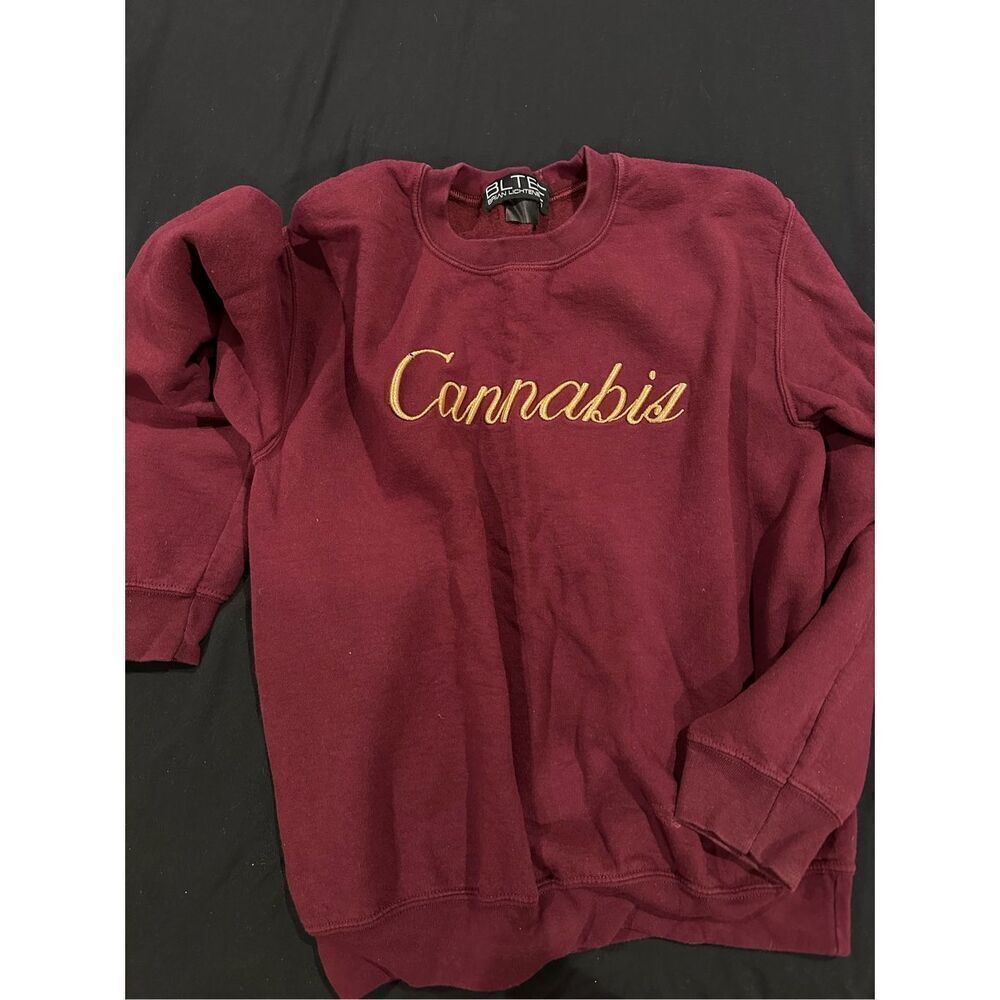 Burgundy crew neck sweater cannabis in gold Brian lightenberg size S